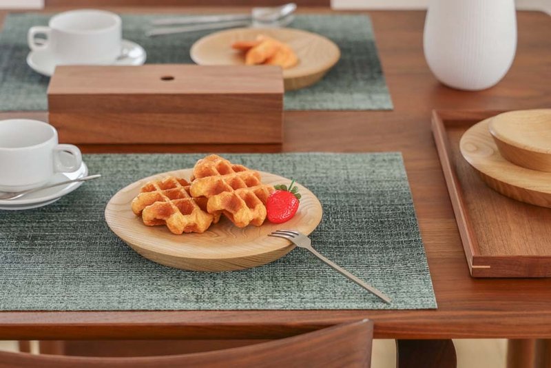 Flathead Hidanoki Plate - Plates & Trays - Wood Brown