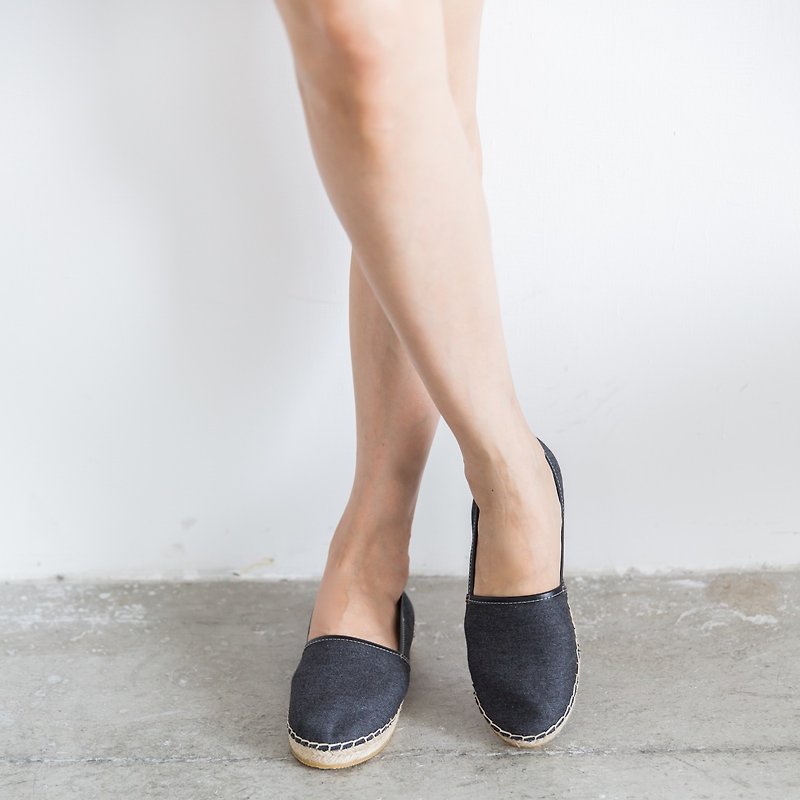 日本製布料左右腳不分草編鞋-漆黑丹寧 - 女休閒鞋/帆布鞋 - 棉．麻 黑色