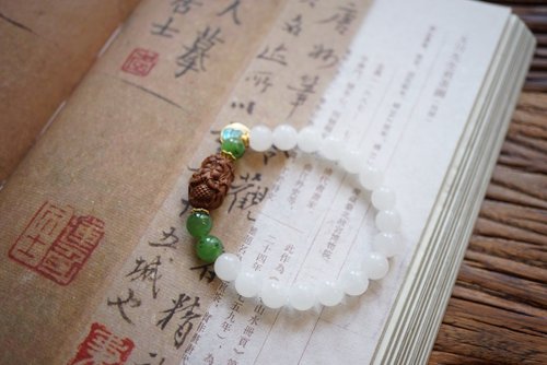 Angel's tears 天使之淚 Jewelry Design 天然和田玉/和闐玉原礦白玉 老山檀美人魚碧玉設計單圈手串