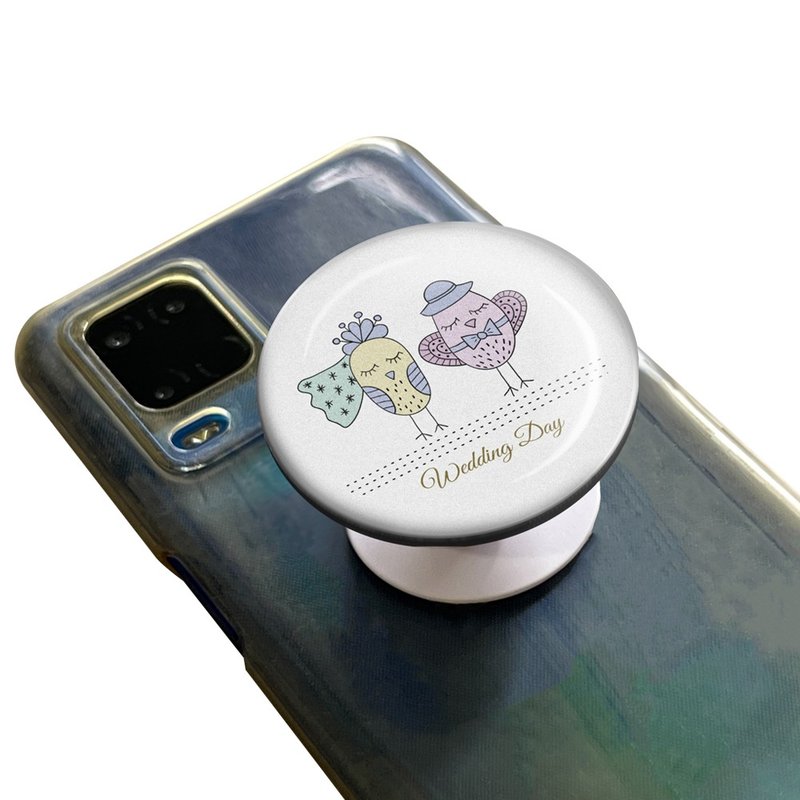 Wedding Day Round Phone Socket White Couple Owls Customization Gift Phone Stand - ที่ตั้งมือถือ - พลาสติก ขาว