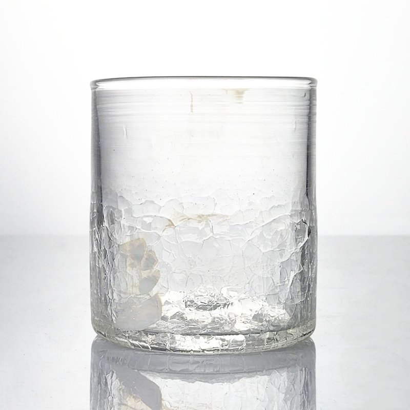 Ice cracked white whiskey glass handmade glass purely hand blown - แก้ว - แก้ว หลากหลายสี