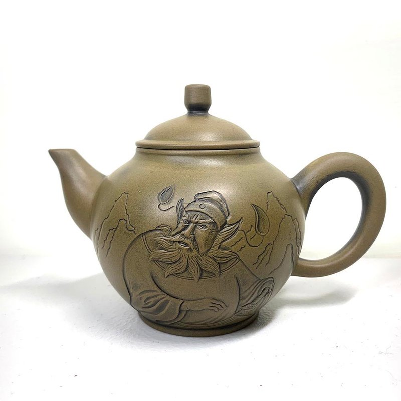 台灣【段泥】雕刻鍾馗(去惡存善)窯變壺 - 茶壺/茶杯/茶具 - 陶 卡其色