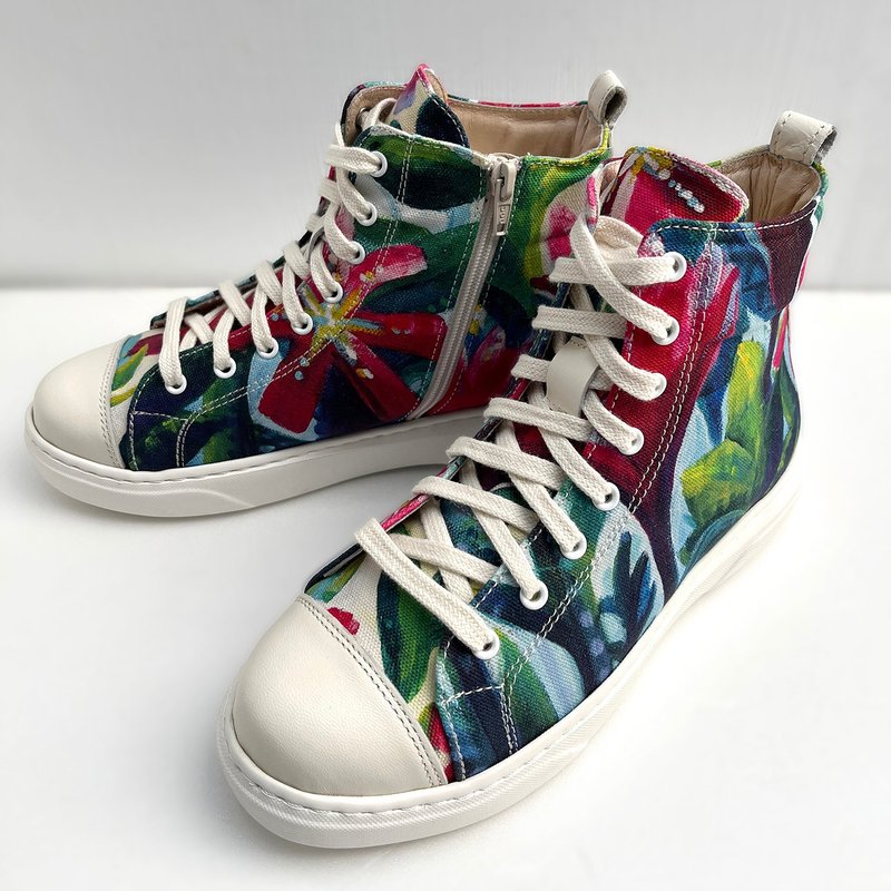 手工印花帆布鞋-花繪、彩藍 - 女休閒鞋/帆布鞋 - 棉．麻 多色