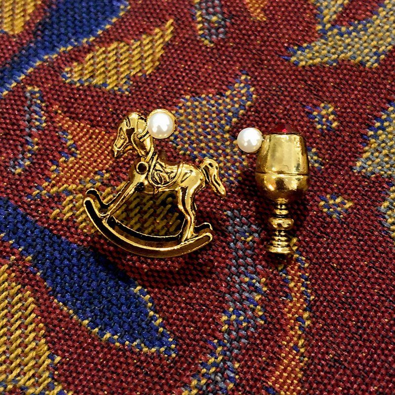 哞人愛 純真系列生活別針 - 徽章/別針 - 其他金屬 金色