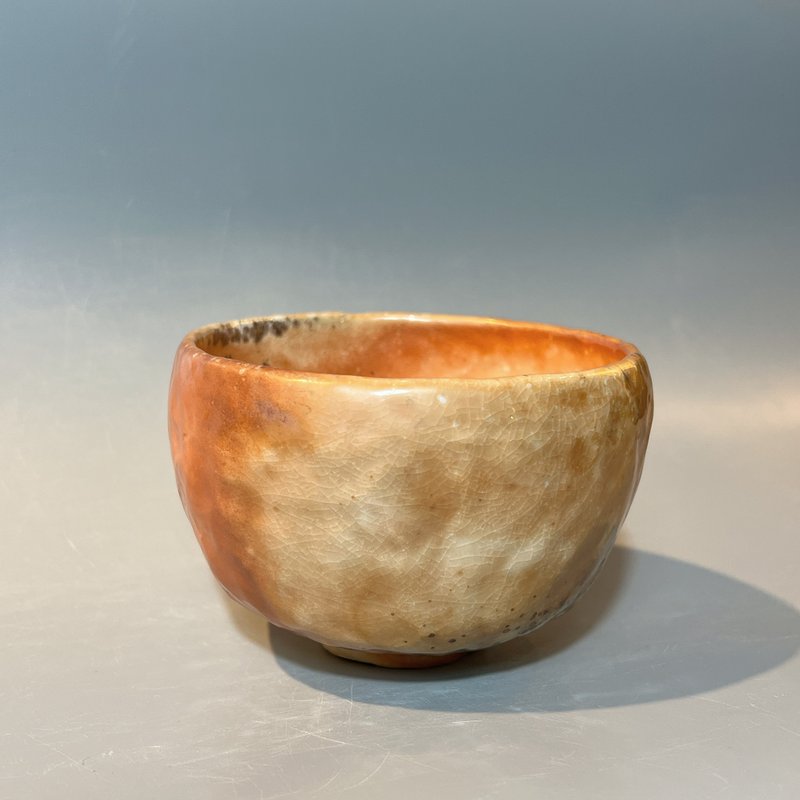 柴燒志野金彩茶碗 / 水方 / 小平凡手作 - 茶壺/茶杯/茶具 - 陶 