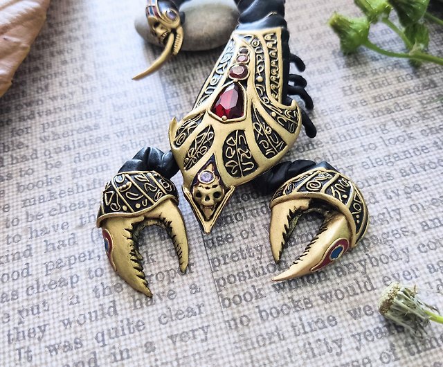 Scorpion brooch, Gold Scorpion, Scorpion Jewelry, Brooch insect, Scorpion -  Shop Lorentina Brooches - Pinkoi