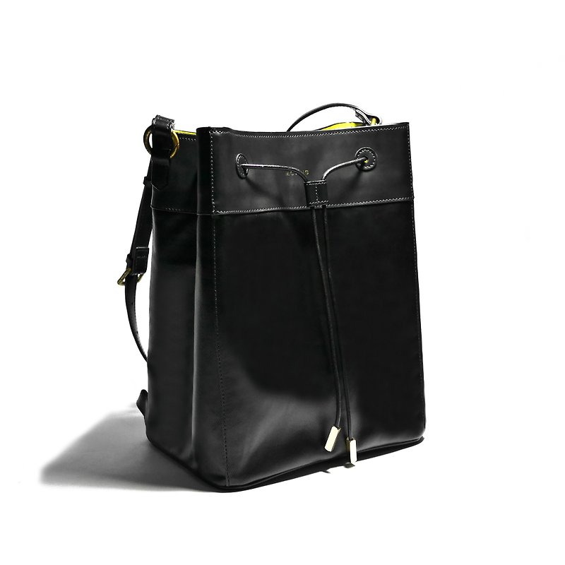 Black Waterproof Electric Square Bucket Backpack - กระเป๋าแมสเซนเจอร์ - หนังแท้ สีดำ