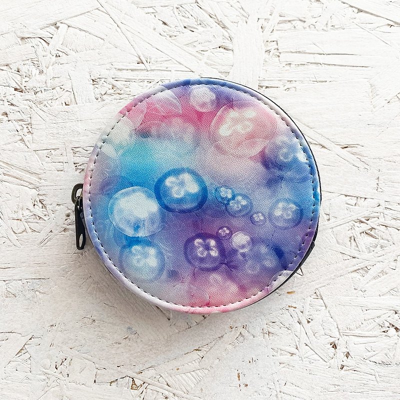 Coin Case Dream Jellyfish / Coin purse / Wallet / accessory case / Sea - Coin Purses - Faux Leather Multicolor