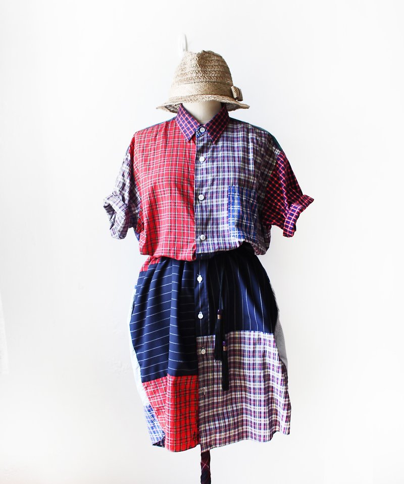 Stitching retro long plaid shirt - ชุดเดรส - ผ้าฝ้าย/ผ้าลินิน หลากหลายสี