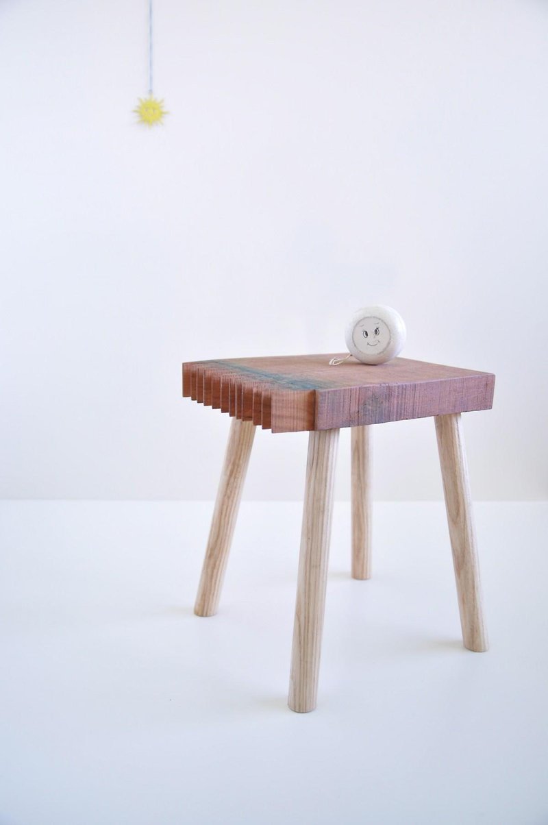 Small stool with big jagged - Other Furniture - Wood 