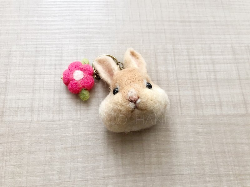 Wool felt pet head key ring rabbit - Keychains - Wool 