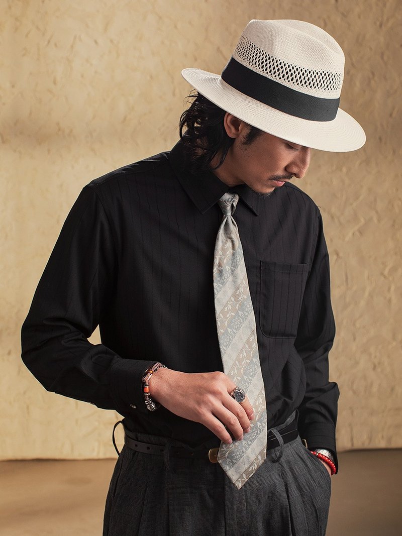 SOARIN British retro textured solid color casual shirt (2421C206) - เสื้อเชิ้ตผู้ชาย - ผ้าฝ้าย/ผ้าลินิน สีดำ
