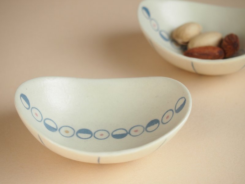 oval mame bowl(SS) /czech oknoシリーズ - 小皿 - 陶器 多色