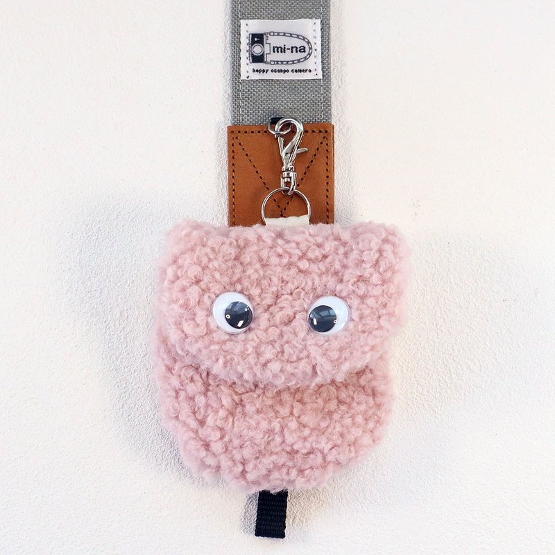 鏡頭蓋保護套/Mofumofu-san 粉紅 - 相機帶/腳架 - 其他人造纖維 粉紅色