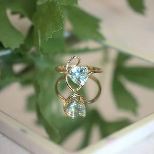 Petit Madam Jewelry 【伯利恆之星】18K 天然海藍寶石造型戒指 Aquamarine Ring