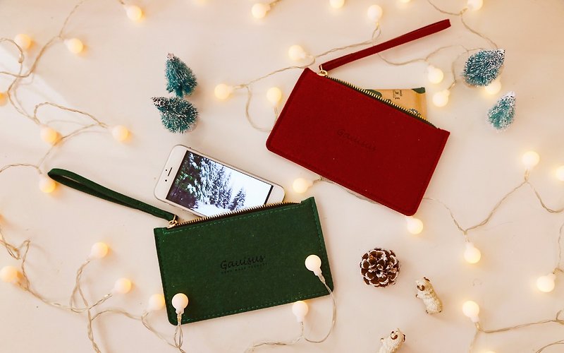 Leyang Leyan wool felt storage bag / mobile phone bag - Christmas limited red with green group (new) - กระเป๋าใส่เหรียญ - เส้นใยสังเคราะห์ หลากหลายสี