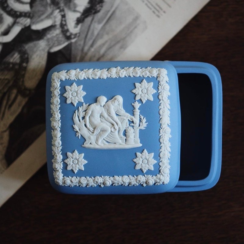 1970 British Wedgwood jasperware blue square embossed lidded ornament box - Storage - Pottery Blue