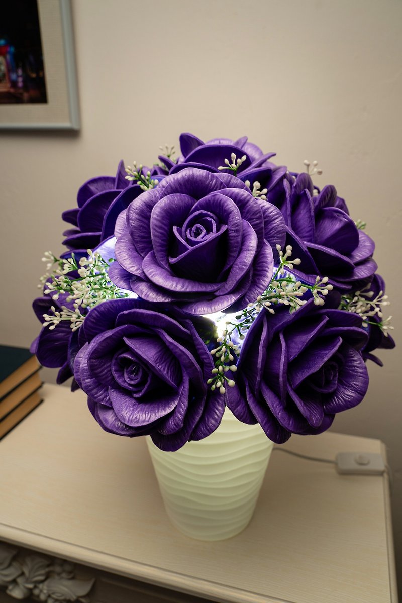 Cute Flower Bouquet Night Light / Rose Bouquet Custom Rose Lamp Decor - 燈具/燈飾 - 其他材質 紫色