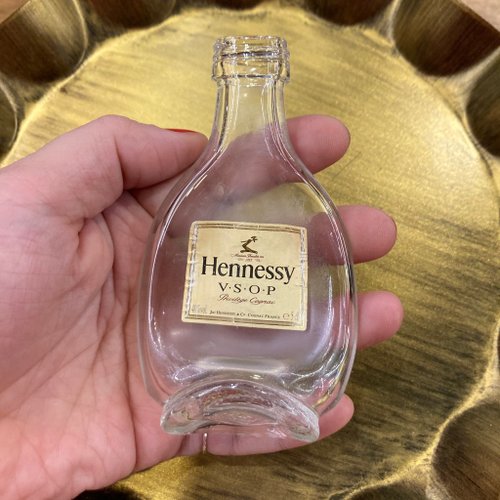 Hennessy【自宅保管】【新品未開封】 特売商品 - booking.ilaw.ae