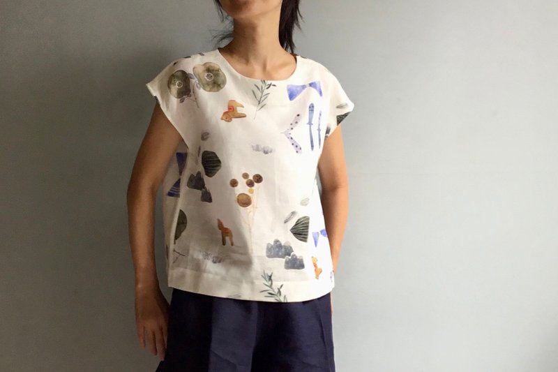 小馬之歌/設計師插畫印花布/亞麻法式袖短版小上衣100%Linen - 背心/無袖上衣 - 棉．麻 