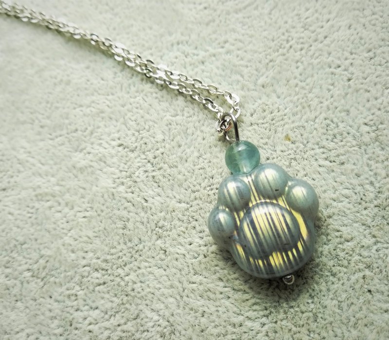 cat paw shape Labradorite 925 silver necklace - สร้อยคอ - เครื่องเพชรพลอย สีน้ำเงิน