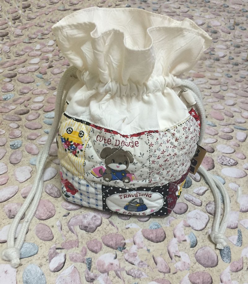MDF white bottom red bear shell bag / bundle pocket - Drawstring Bags - Cotton & Hemp White