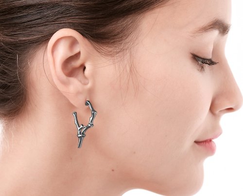 Majade Jewelry Design 鑽石925純銀圈型酷黑耳環 尖刺哥特耳環 分支刺形女巫樹枝型耳環