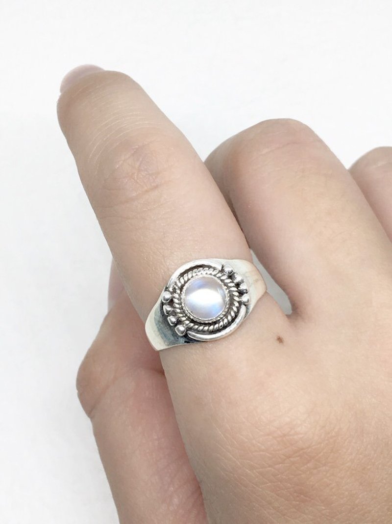 Moonlight stone 925 sterling silver thick silver exotic style ring Nepal handmade mosaic production (style 3) - General Rings - Gemstone Blue