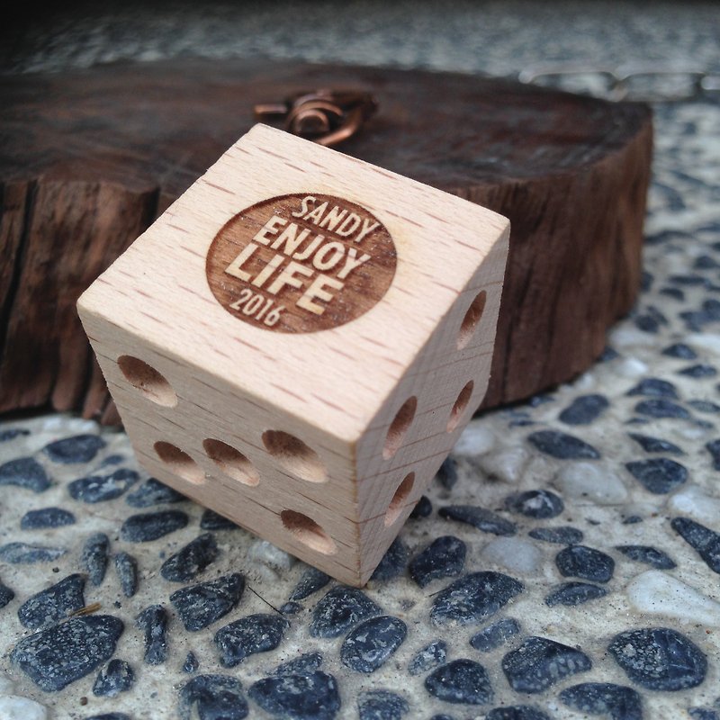 【Customized】Log dice charm/key ring - ที่ห้อยกุญแจ - ไม้ 