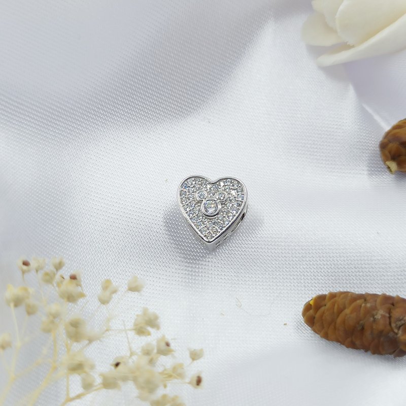 Silver heart charm with white crystal mouse on both sides for bracelet. - 手鍊/手環 - 純銀 銀色