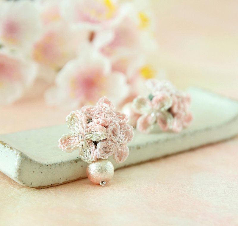 Sakura Pink Rain Flower Earring  Hand-Crocheted SV925 Pierce/ EarClip OK - ต่างหู - งานปัก สึชมพู