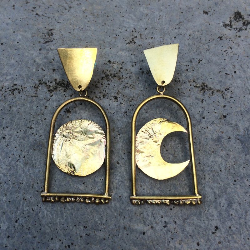 Sun and moon arch studs made with brass - Earrings & Clip-ons - Copper & Brass Gold