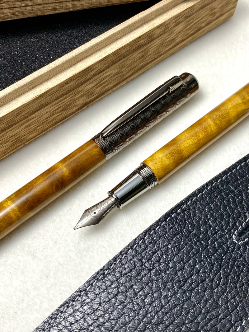 3952老山羊-鵝鑾鼻 金絲楠木 鈦尖刀尖(小李飛刀)鋼筆 - 鋼筆 - 其他材質 