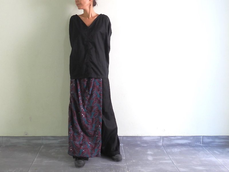 Total Embroidery 2 Color / Lap Skirt with Loose Straight Pants - Women's Pants - Cotton & Hemp 