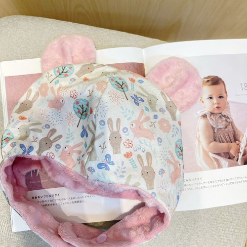 Lianne baby 梨安手工嬰兒禮物 彌月禮 新生兒見面禮 周歲禮 粉灰兔的花草生活 手工寶寶豆絨飛行帽 遮耳帽 寶寶帽 保暖帽