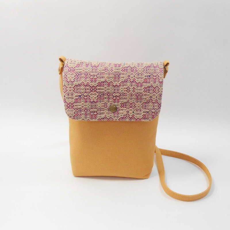 Handwoven fabric-covered magnetic buckle carry-on small bag 04 - กระเป๋าแมสเซนเจอร์ - ผ้าฝ้าย/ผ้าลินิน สีเหลือง