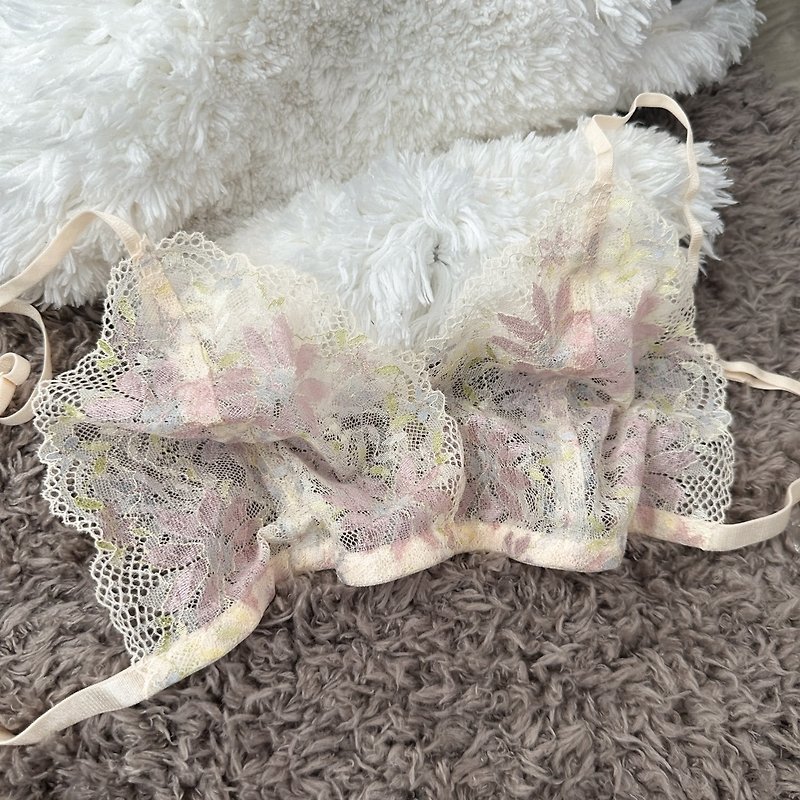 Only bra (Cream decorated with pastel flowers, basic see-through) - Women's Underwear - Other Materials 