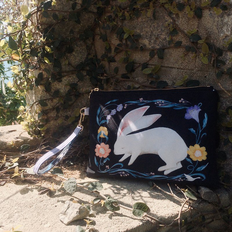 Water-proof hand-painted clutch bag / cosmetic bag / rabbit / 22X15cm - Toiletry Bags & Pouches - Waterproof Material Black