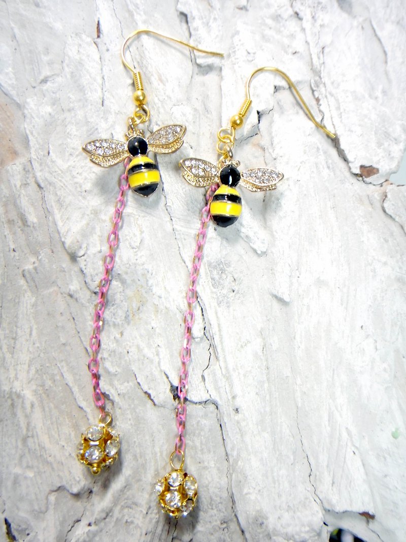TIMBEE LO bee earrings garden black and yellow primary color pair on sale - ต่างหู - โลหะ สีเหลือง