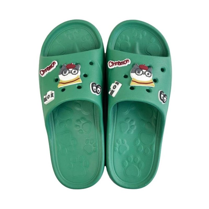 Kusuguru Japan 洞洞鞋 輕量防水雲朵厚底拖鞋 附鞋扣-折耳貓綠色 - 室內拖鞋 - 防水材質 綠色