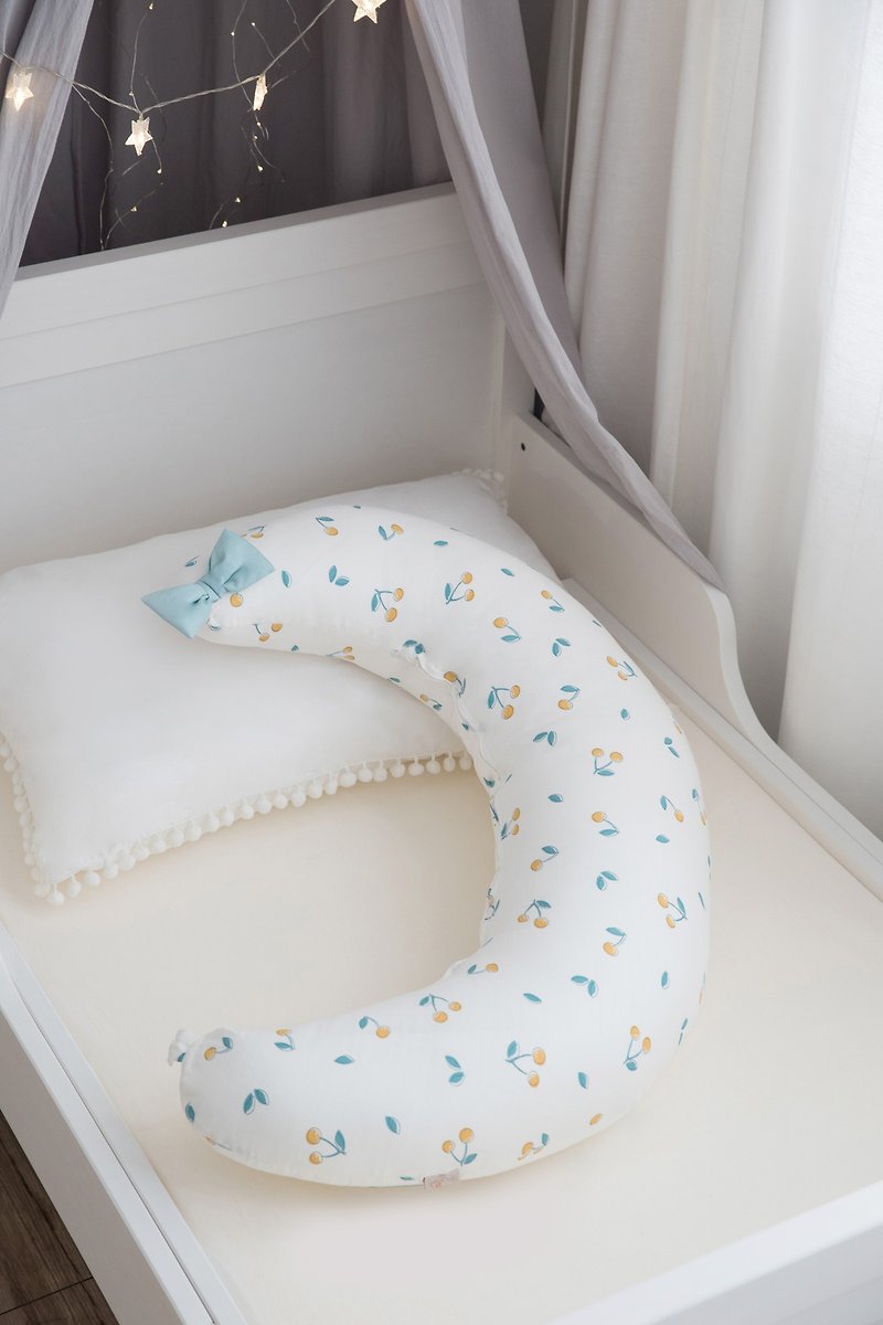 Nursing breastfeeding pillow (small cherry) - ผ้าปูที่นอน - ผ้าฝ้าย/ผ้าลินิน 