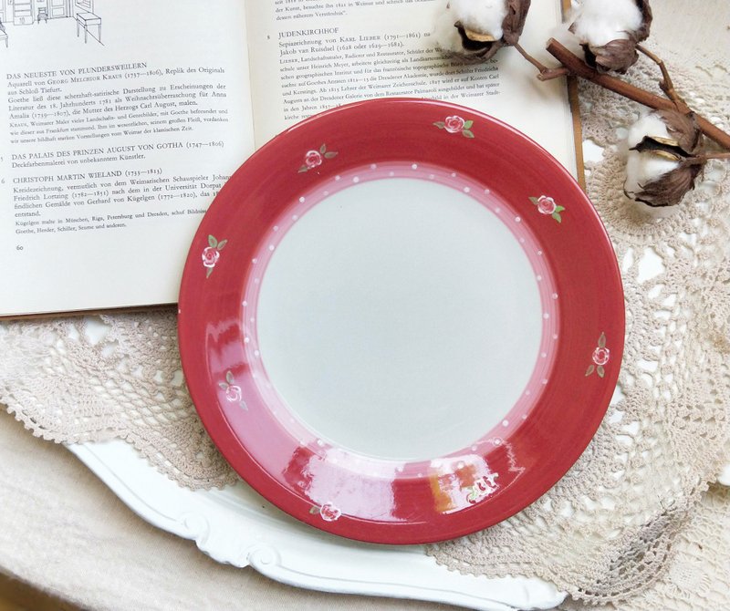 【好日戀物】荷蘭vintage/antique玫瑰手繪設計師花紋陶瓷聖誕禮 - 盤子/餐盤/盤架 - 陶 紅色