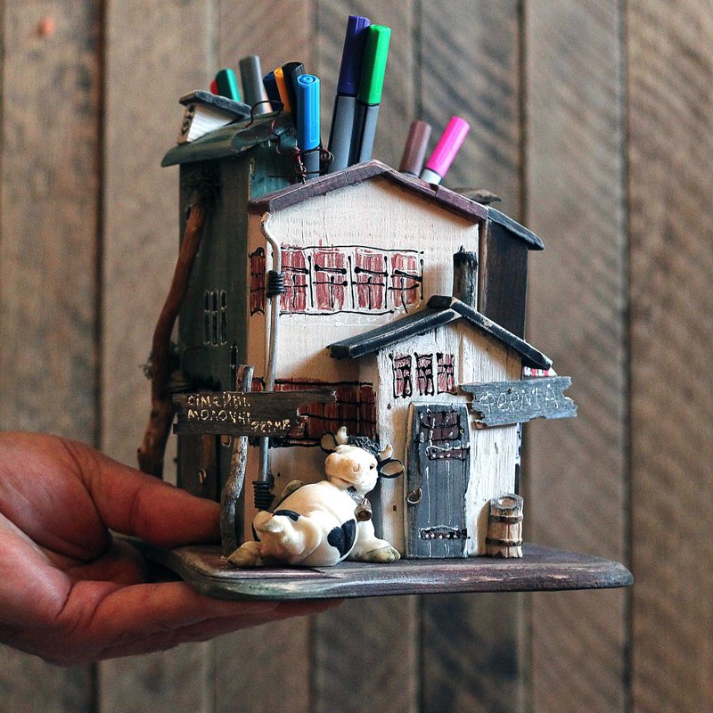 Handmade 100% single copy Pencil holder Farm Frenzy - Other - Wood Brown