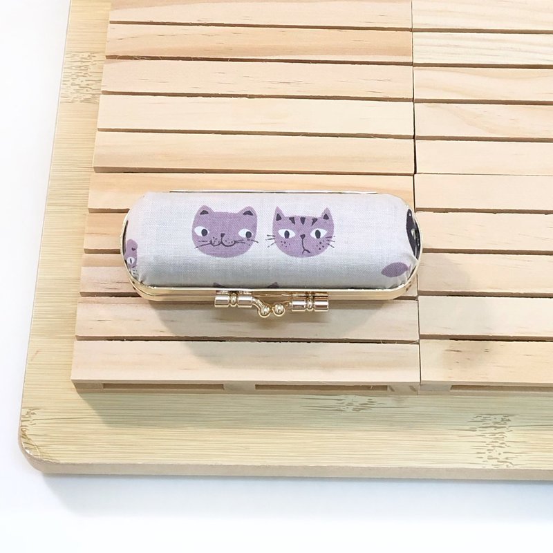 Cute cat. Little purple cat/Korean printed cotton cloth. Stamp box. Earphone box. Lipstick box. Mouth gold storage - ตราปั๊ม/สแตมป์/หมึก - ผ้าฝ้าย/ผ้าลินิน สีม่วง