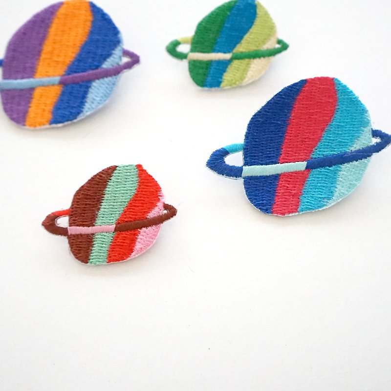 Purple orange planet embroidery pin / patch - Brooches - Paper Blue