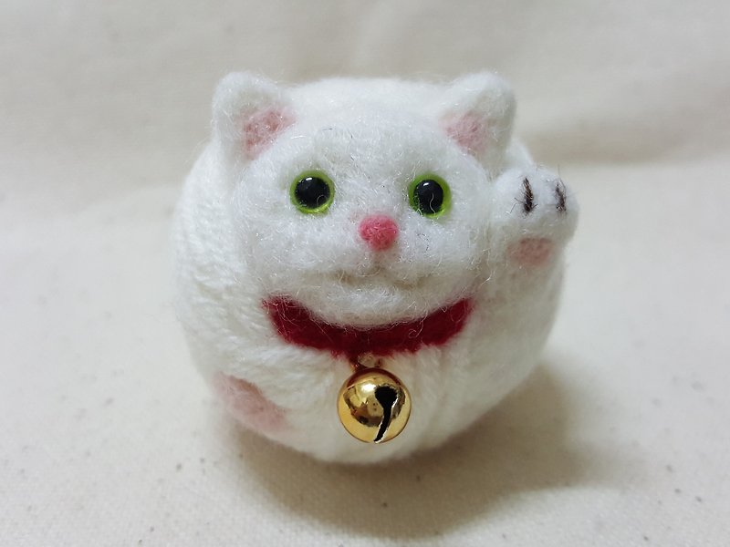 Original wool blanket "cat" line ball key ring series ~ financial "round billowing" Lucky cat section (full library full, 1000 free, add to the full satisfaction of discount 10 yuan discount Oh !!) - Keychains - Wool White