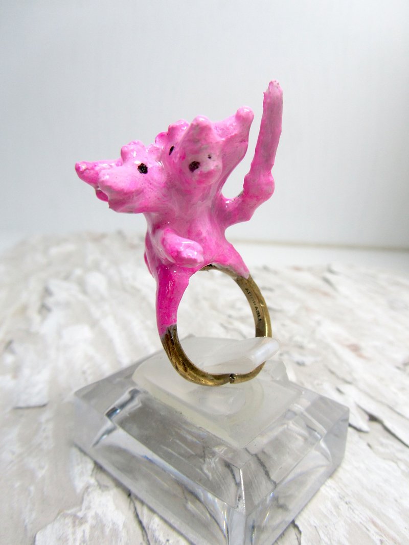 黃銅 粉紅怪獸 戒指 滴膠 手繪製作 - 戒指 - 紙 咖啡色