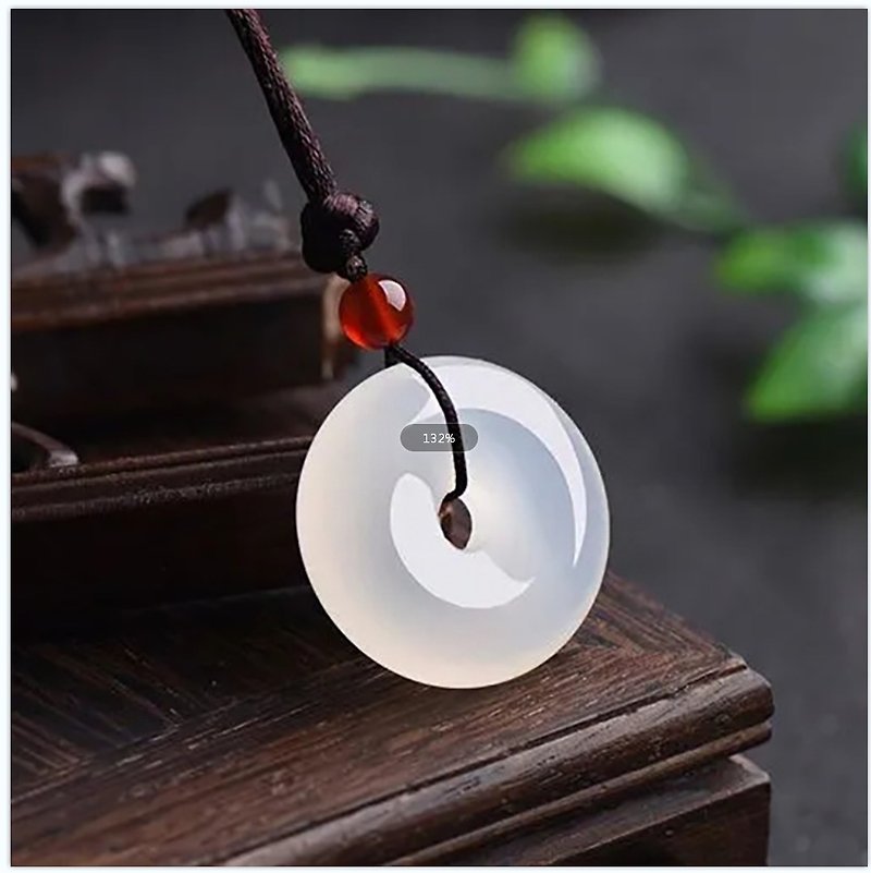 [Peace Buckle] Necklace/Natural Chalcedony Jade Pendant/Meaning Peace and Safety - Necklaces - Jade White