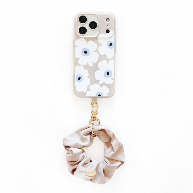 New Japan Product - Case + Strap Combo iPhone 17/16/15 French Milk Tea Poppy Flower Donut Phone Case - เคส/ซองมือถือ - พลาสติก หลากหลายสี