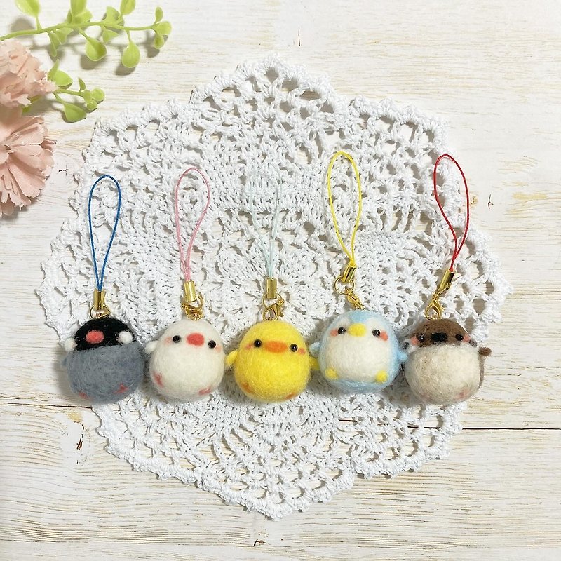Wool needle felted little tiny bird miniature strap Java sparrow penguin chick - Charms - Wool White